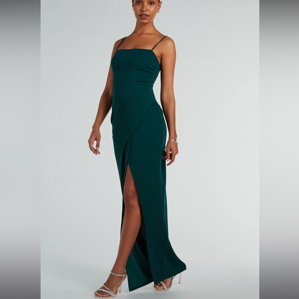 Christal Sleeveless Crepe Formal Dress NEW 🏷️